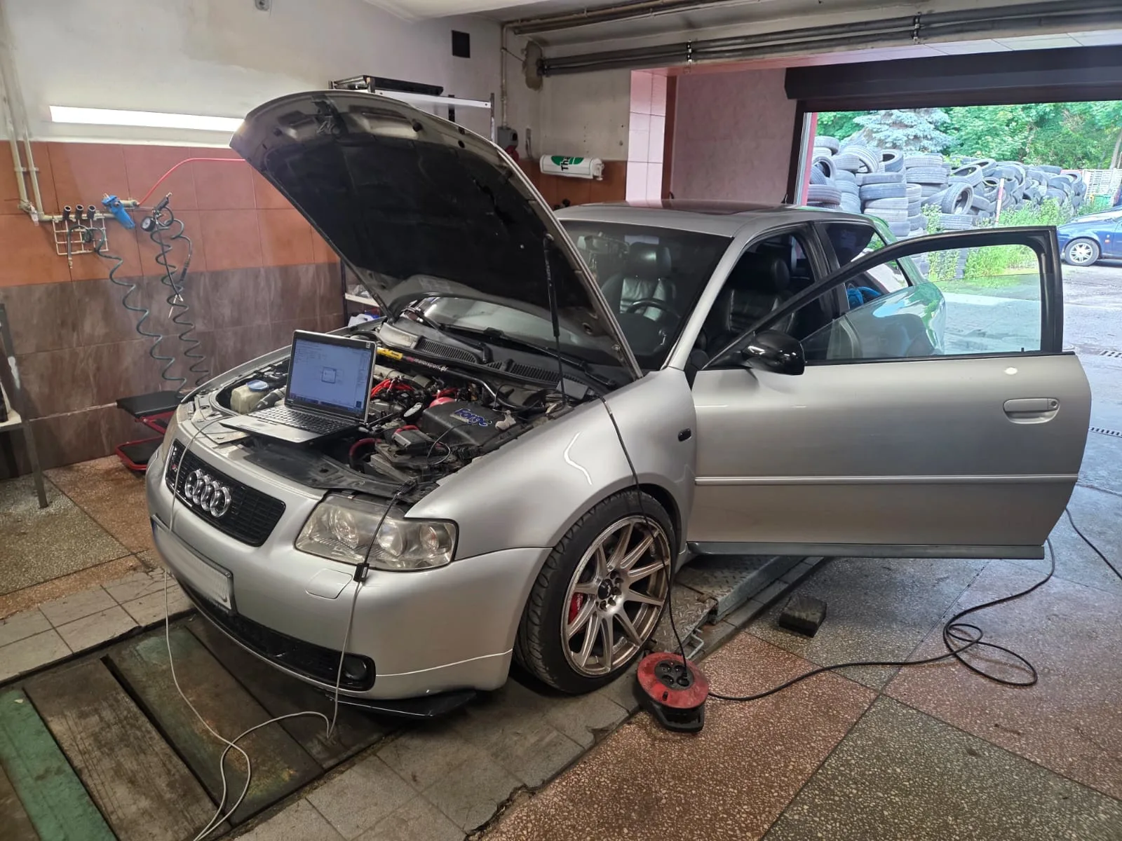 Naprawa samochodu w warsztacie Klucha Garage w Katowicach